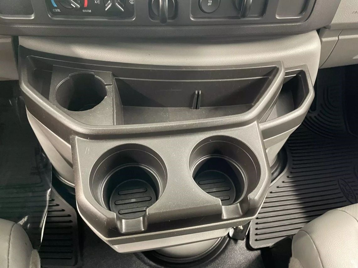 2014 Ford E350 Super Duty Cargo Van 3D