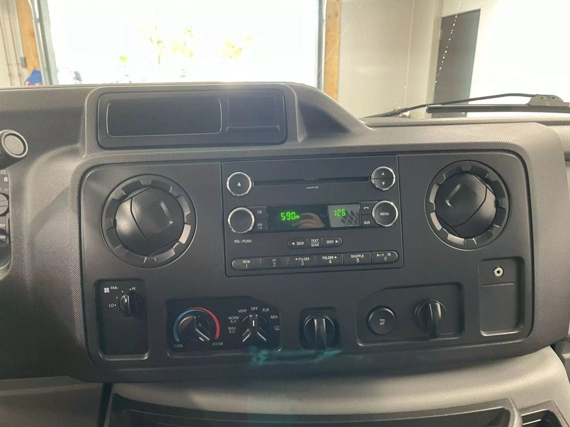 2014 Ford E350 Super Duty Cargo Van 3D