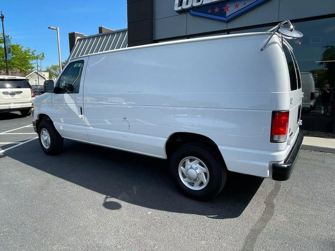 2014 Ford E350 Super Duty Cargo Van 3D