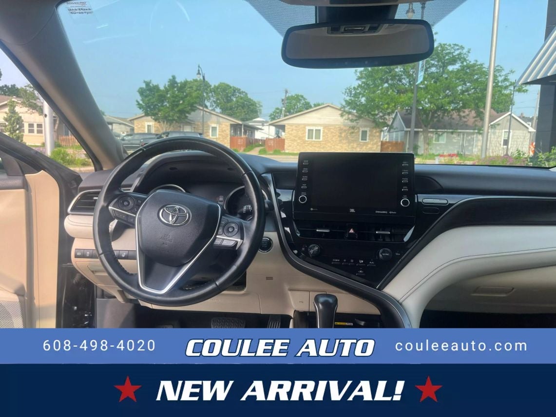 2022 Toyota Camry XLE Sedan 4D