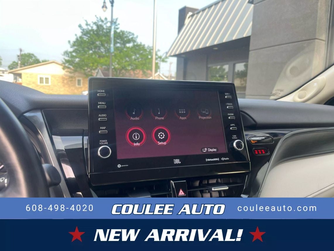 2022 Toyota Camry XLE Sedan 4D