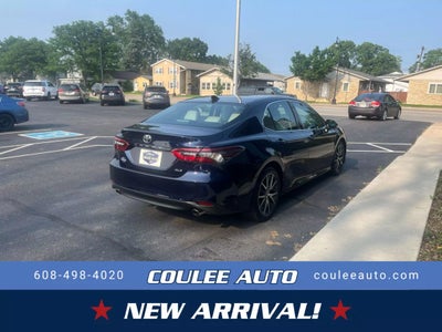 2022 Toyota Camry XLE Sedan 4D