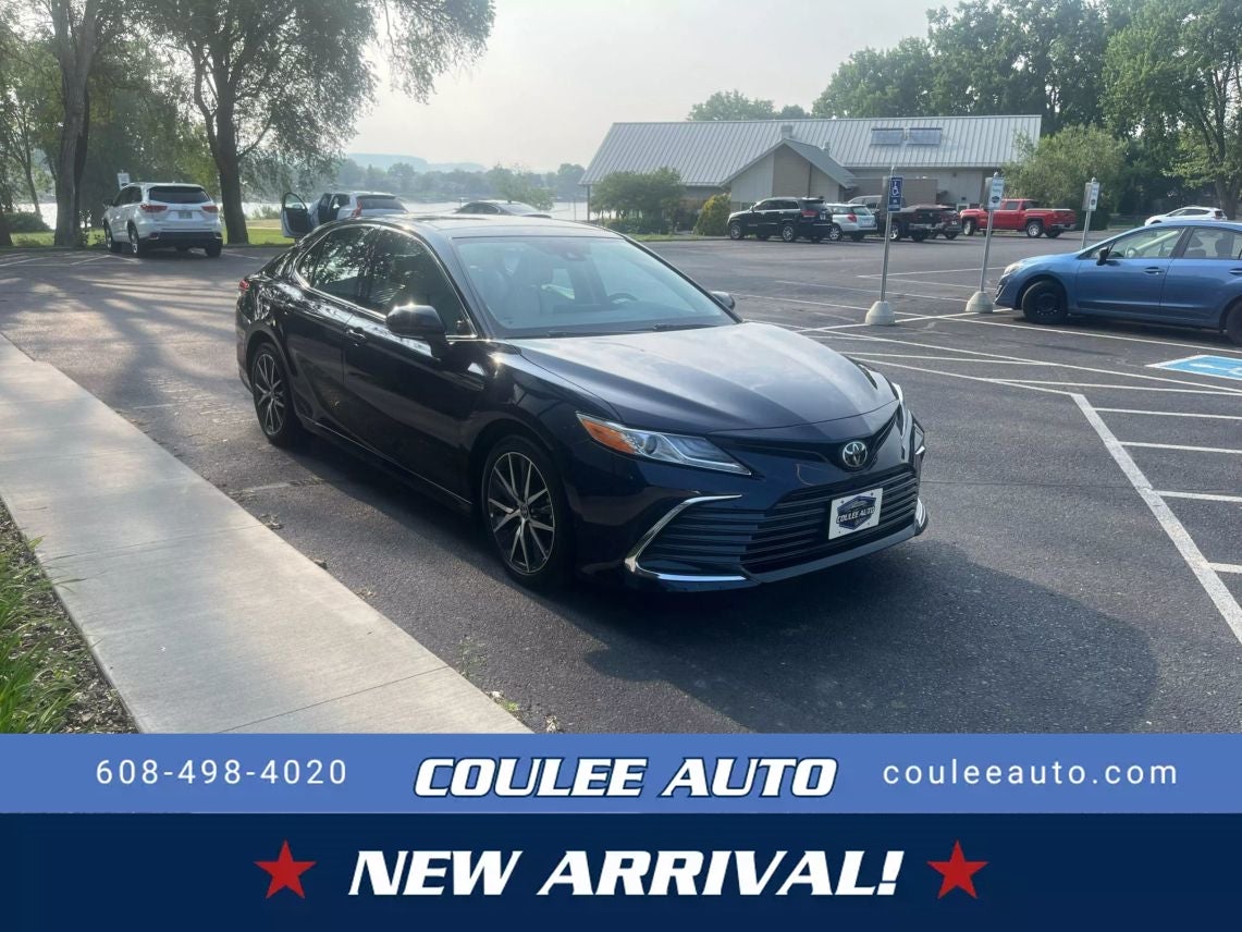 2022 Toyota Camry XLE Sedan 4D