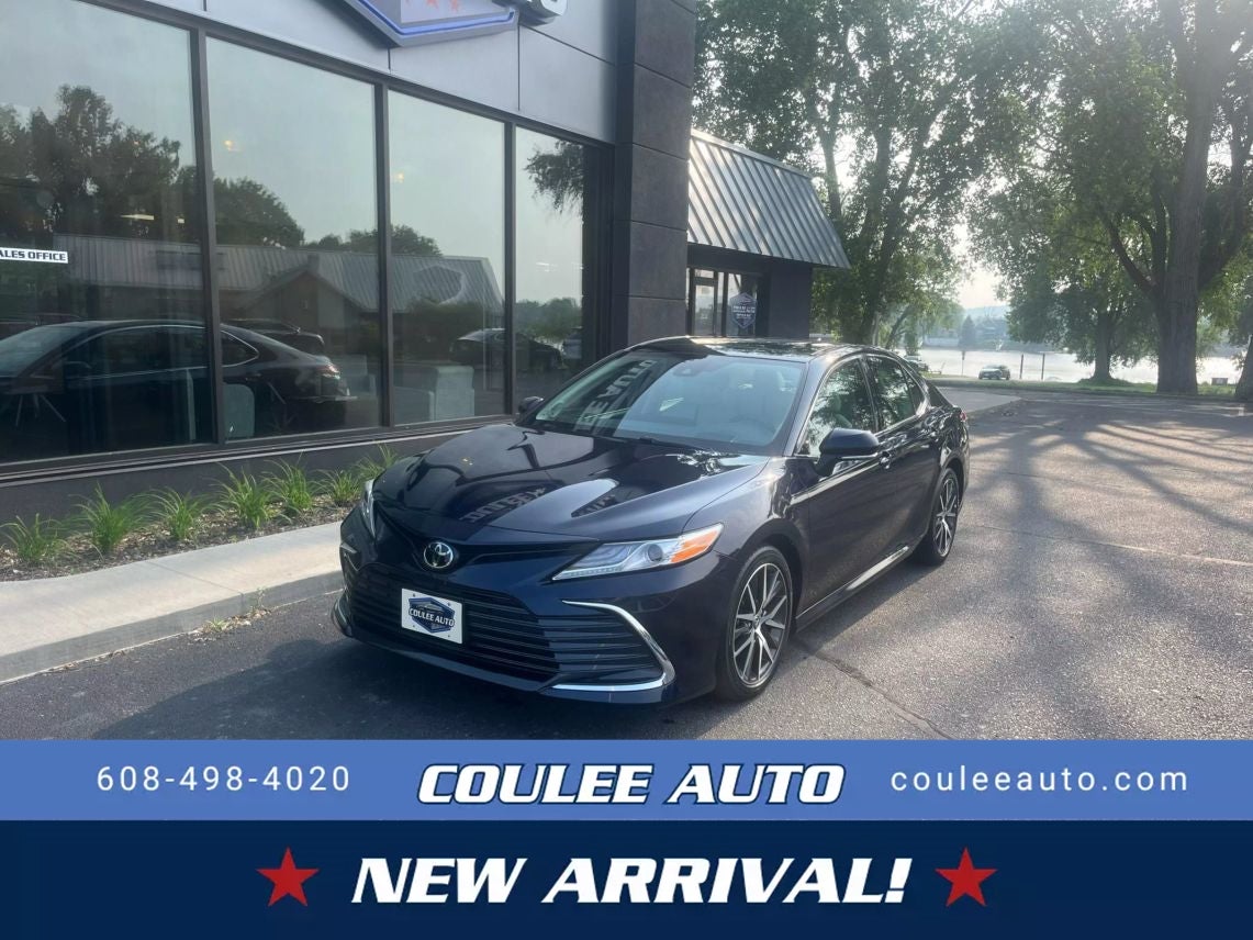 2022 Toyota Camry XLE Sedan 4D